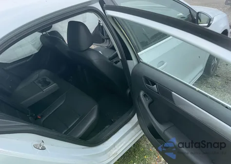 2017 Volkswagen Jetta 1.4T Se z USA, uszkodzony, nr VIN 3VWDB7AJ5HM273663